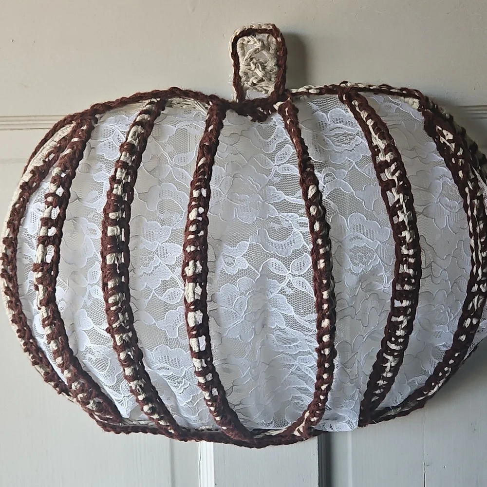 Lace Pumpkin Decor